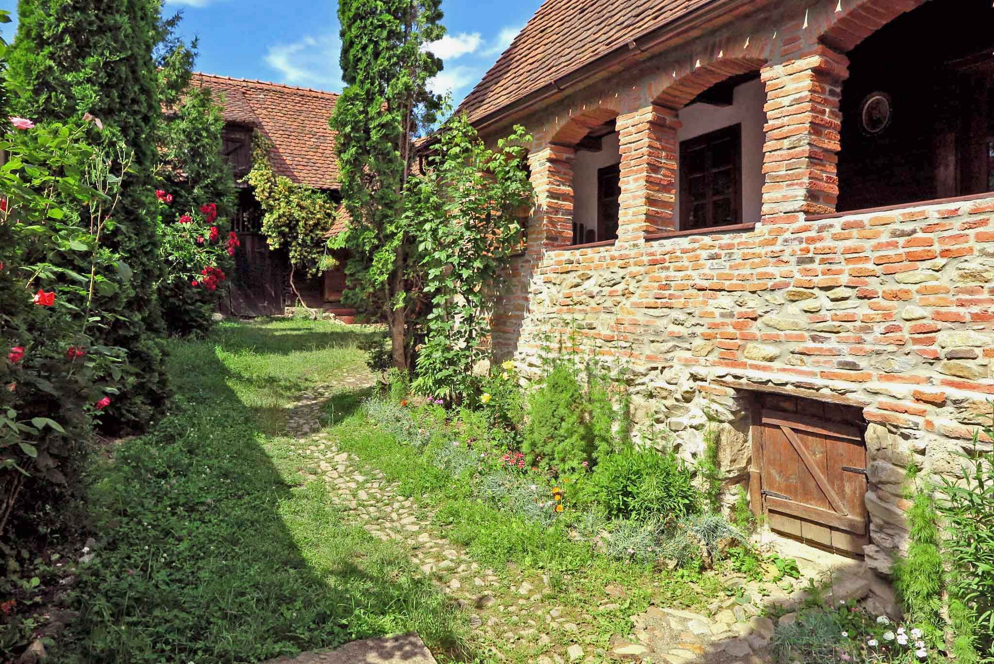 Casa Lopo - geduldig renovierter Bauernhof in urig  in Rumänien