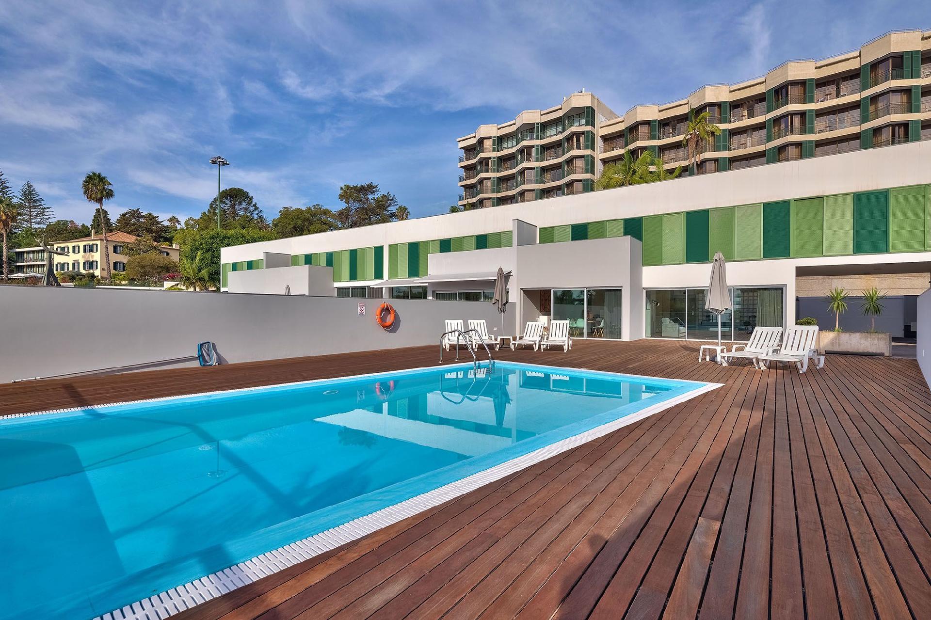 Ferienhaus mit Privatpool für 8 Personen ca.  Ferienhaus auf Madeira