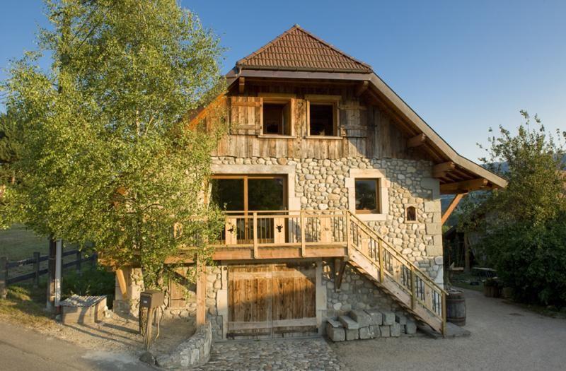 Ferienwohnung in Val-De-Fier mit Grill und Garten Ferienhaus in Europa