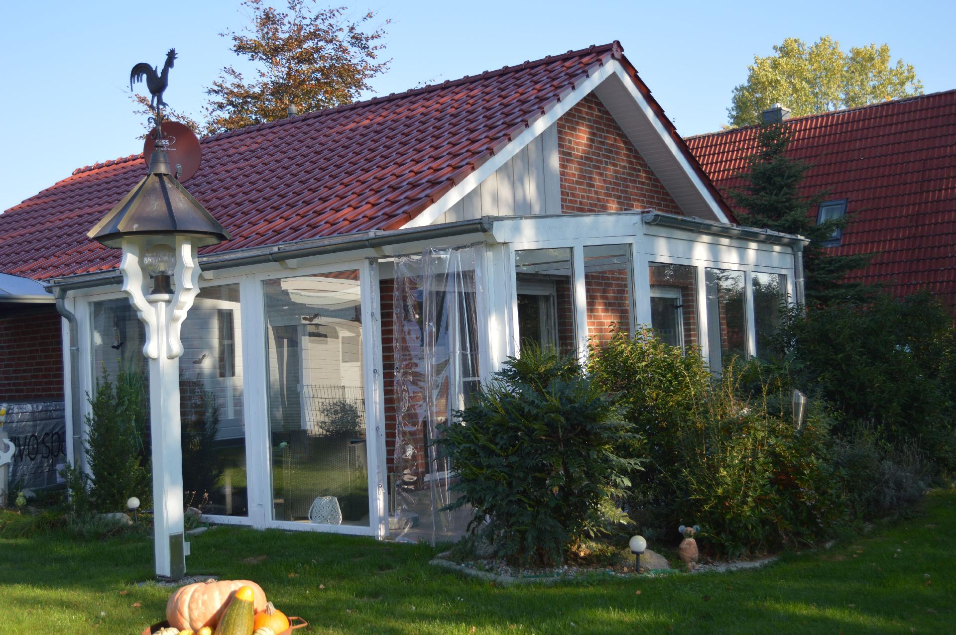 Helles und modern eingerichtetes Ferienhaus mit Ga  in Wiefelstede