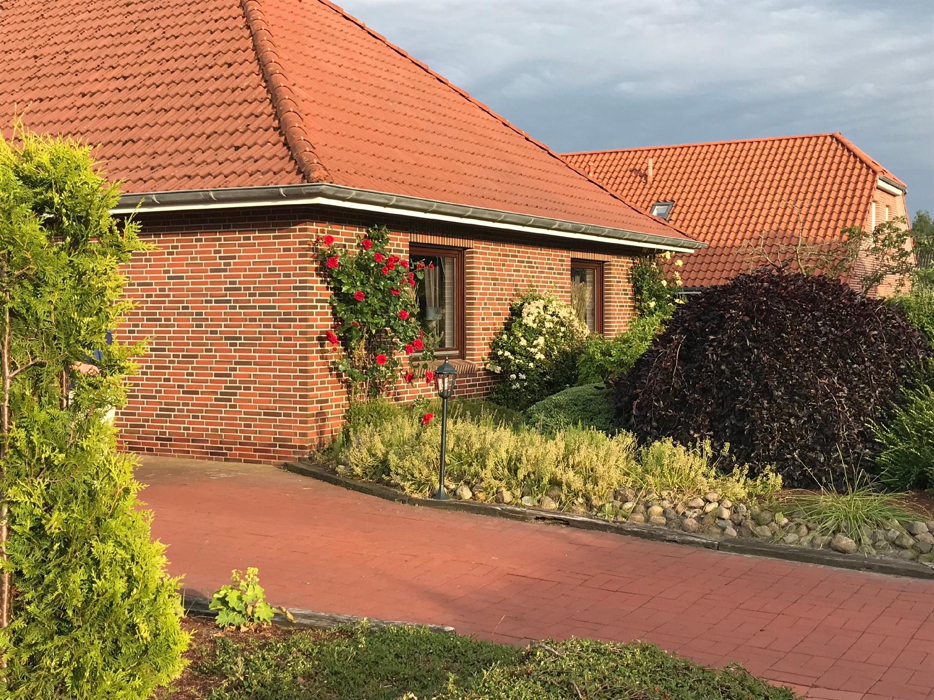 Liebevoll eingerichtetes ebenerdiges Haus mit Char Ferienhaus in Ostfriesland