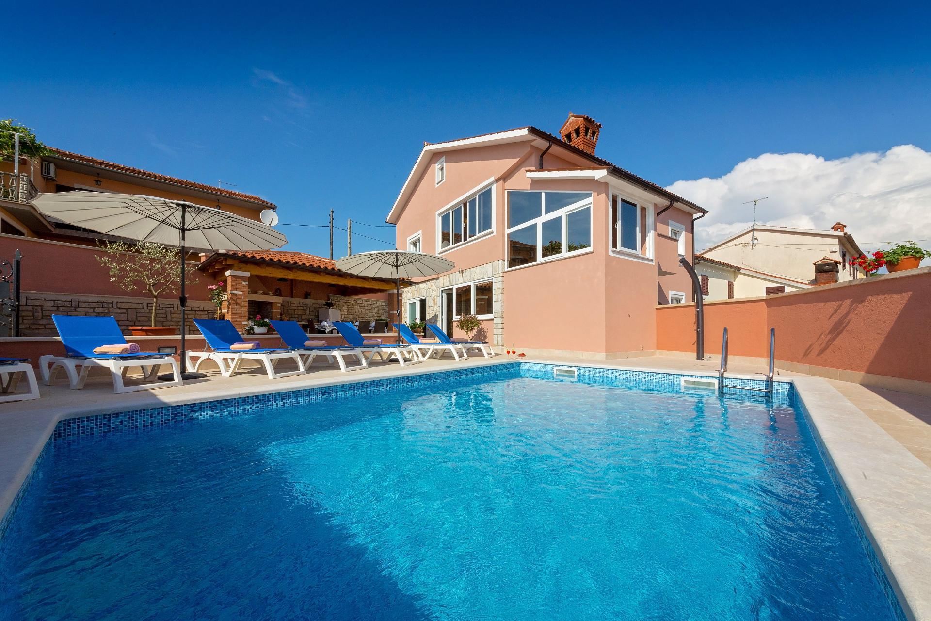 Ferienhaus mit Privatpool für 8 Personen ca.  Ferienhaus in Istrien