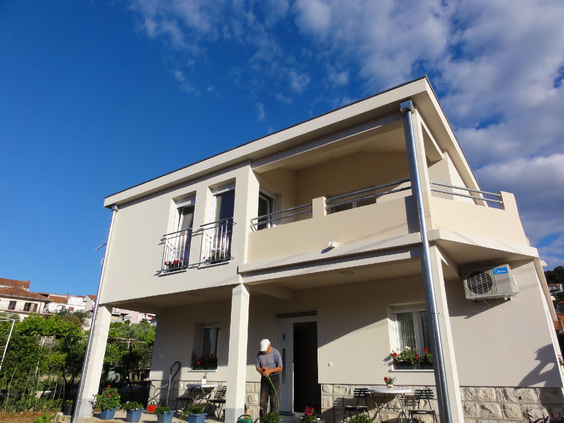 Ferienwohnung für 3 Personen in Trogir, Dalma Ferienhaus  Trogir