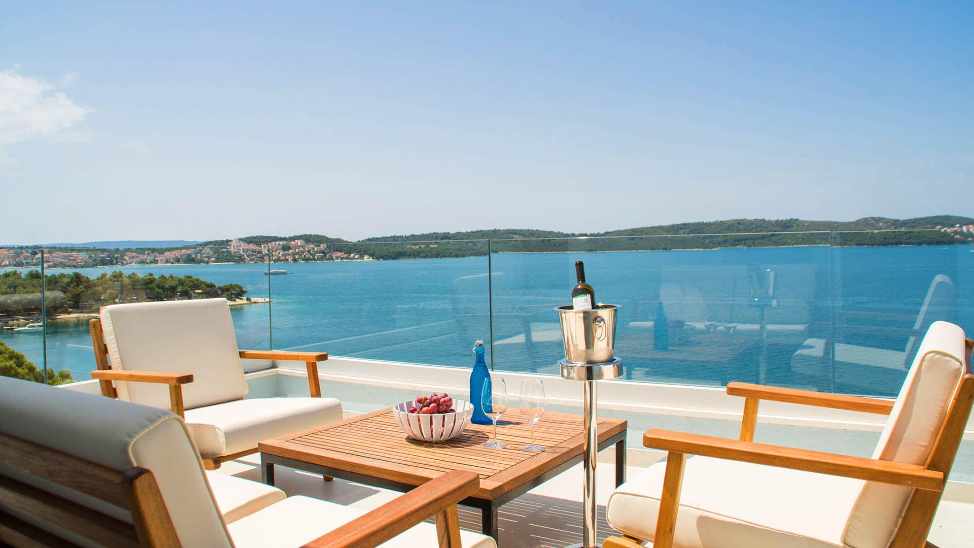 Ferienwohnung für 11 Personen ca. 200 m²   Trogir