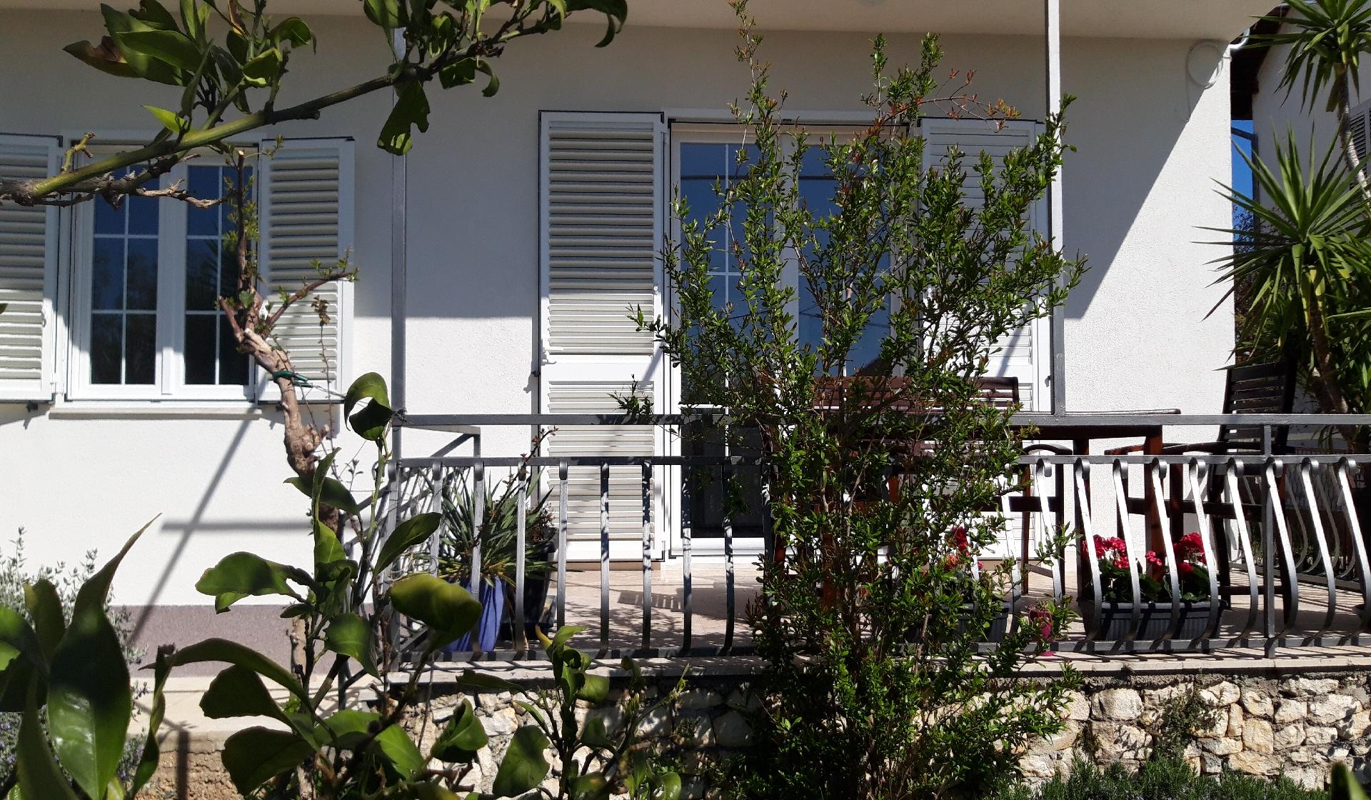 Ferienwohnung für 4 Personen ca. 75 m² i Ferienhaus  Trogir