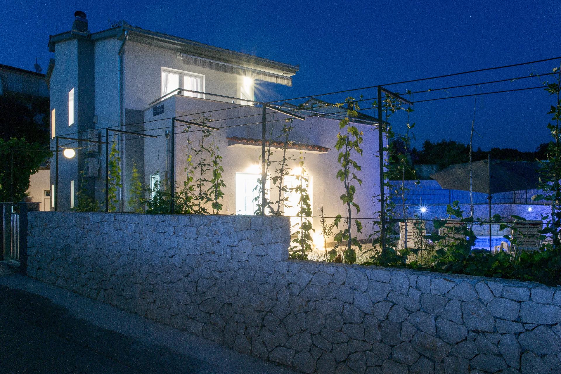 Ferienhaus mit Privatpool für 7 Personen  + 1 Ferienhaus in Kroatien