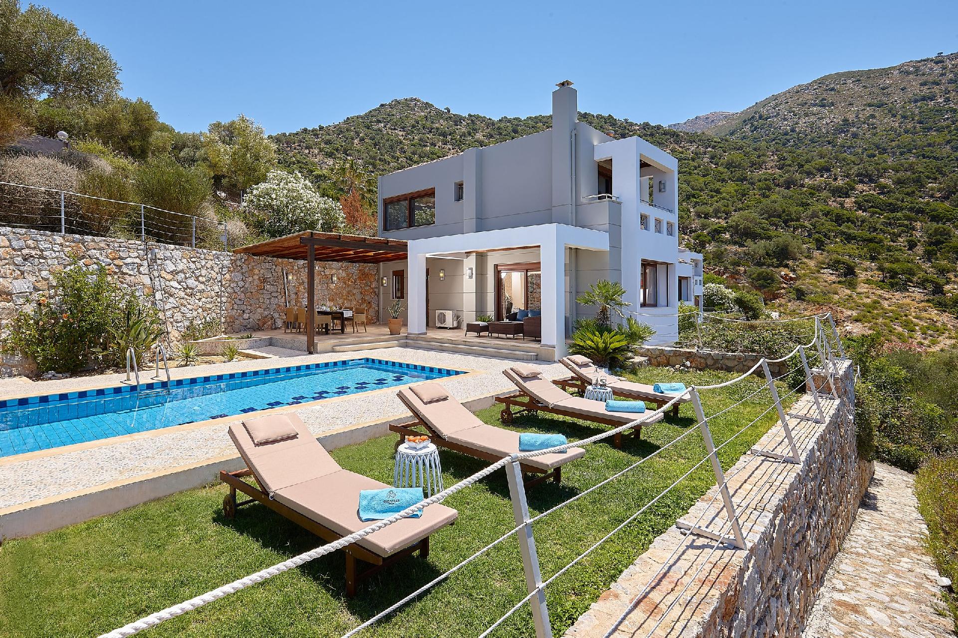 Ferienhaus mit Privatpool für 8 Personen ca.  Ferienhaus in Griechenland