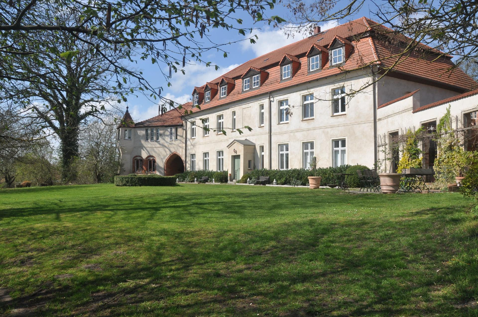 Ferienwohnung für 4 Personen ca. 100 m²  Besondere Immobilie  Brandenburg
