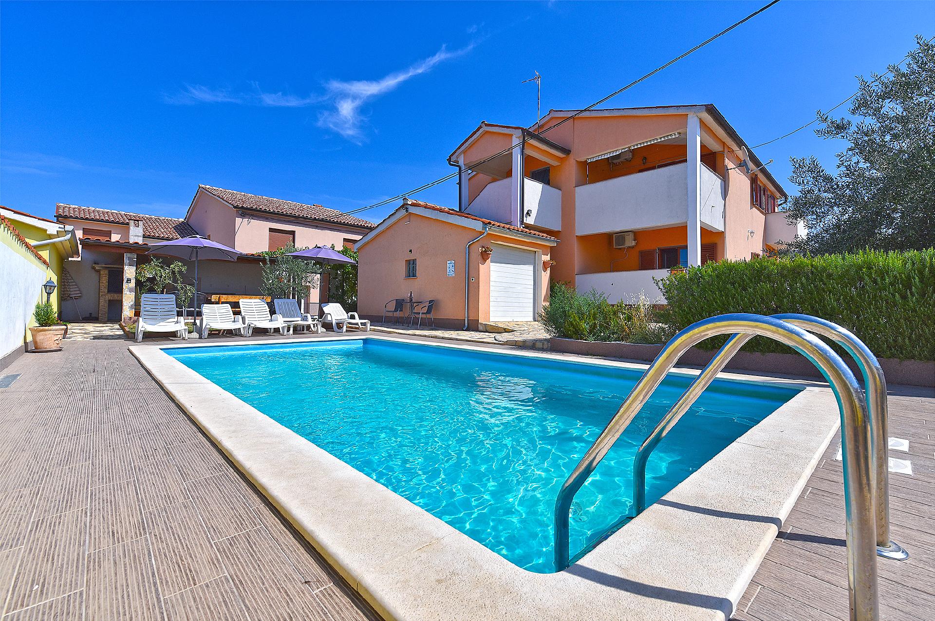 Ferienhaus mit Privatpool für 16 Personen ca.  in Istrien