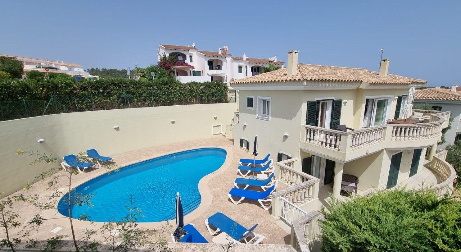 Ferienhaus mit Privatpool für 8 Personen ca.  Ferienhaus  Menorca