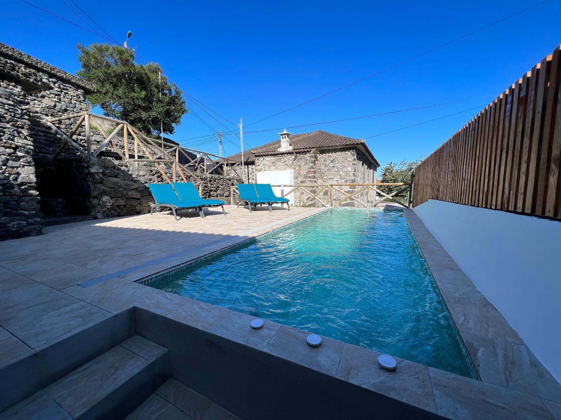 Ferienhaus mit Privatpool für 6 Personen ca.  Ferienhaus auf Madeira