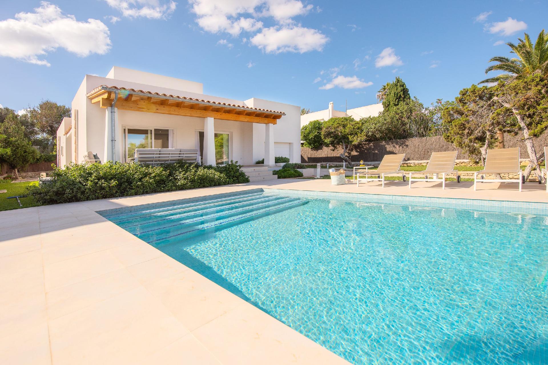Ferienhaus mit Privatpool für 6 Personen 2 Kinder ca 180 m² in Cala d Or Mallorca Südostküste von Mallorca
