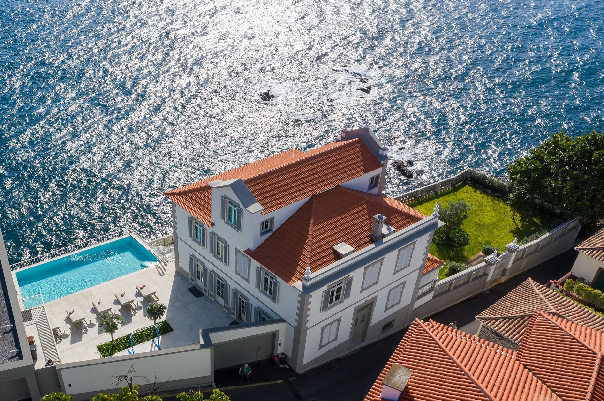 Ferienhaus mit Privatpool für 12 Personen ca. Ferienhaus auf Madeira