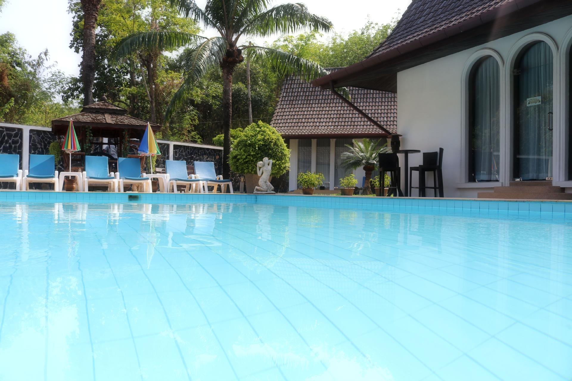 Ferienhaus mit Privatpool für 19 Personen ca. Ferienhaus in Thailand