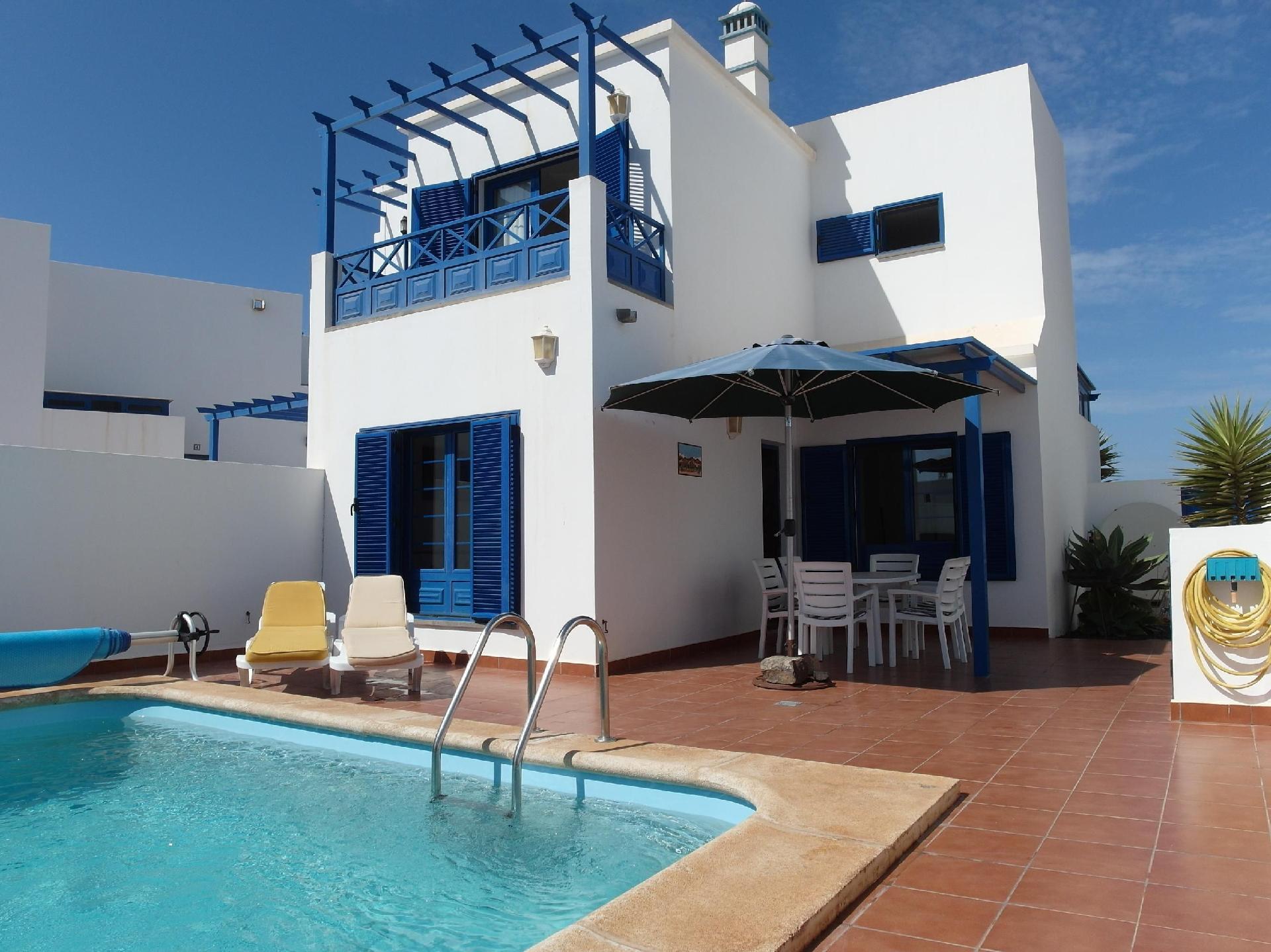 Ferienhaus mit Privatpool für 6 Personen ca.  Ferienhaus  Lanzarote