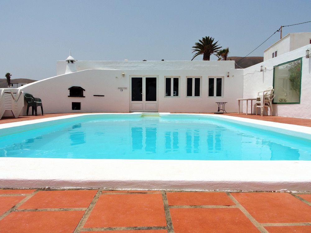 Ferienhaus mit Privatpool für 20 Personen  +  Ferienhaus  Lanzarote