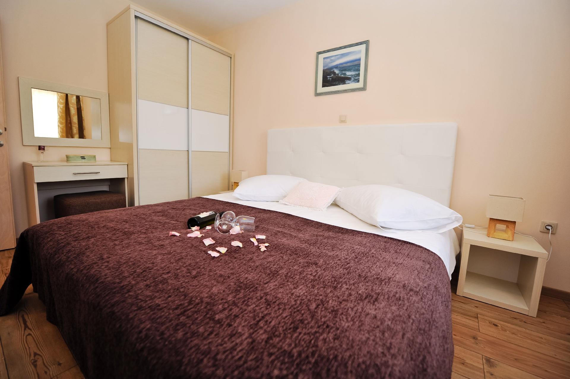 Ferienwohnung für 6 Personen ca. 65 m² i Ferienhaus  kroatische Inseln