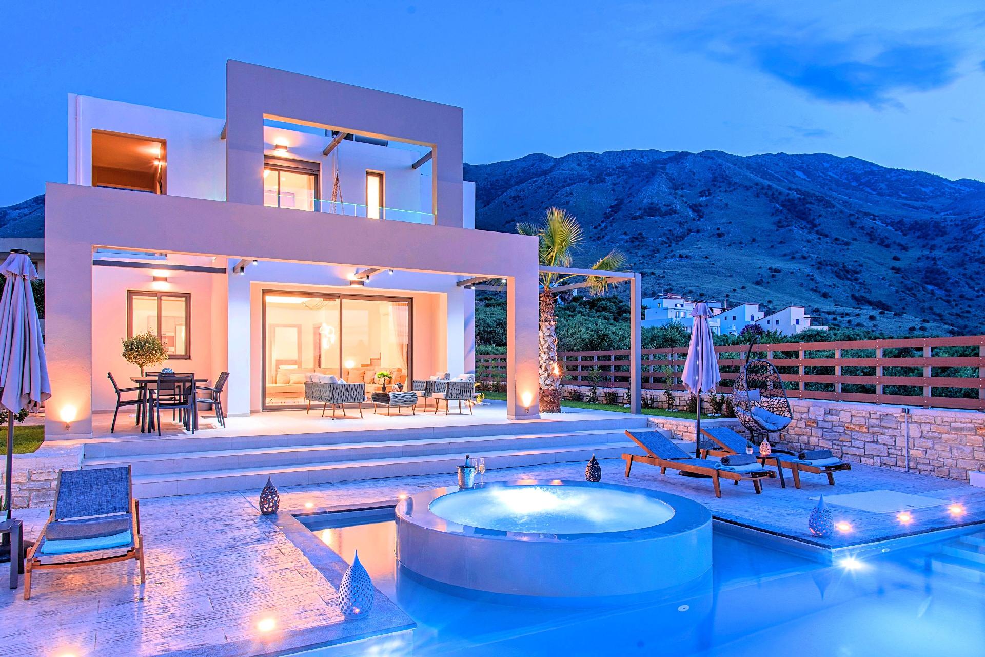 Ferienhaus mit Privatpool für 18 Personen ca. Ferienhaus in Griechenland
