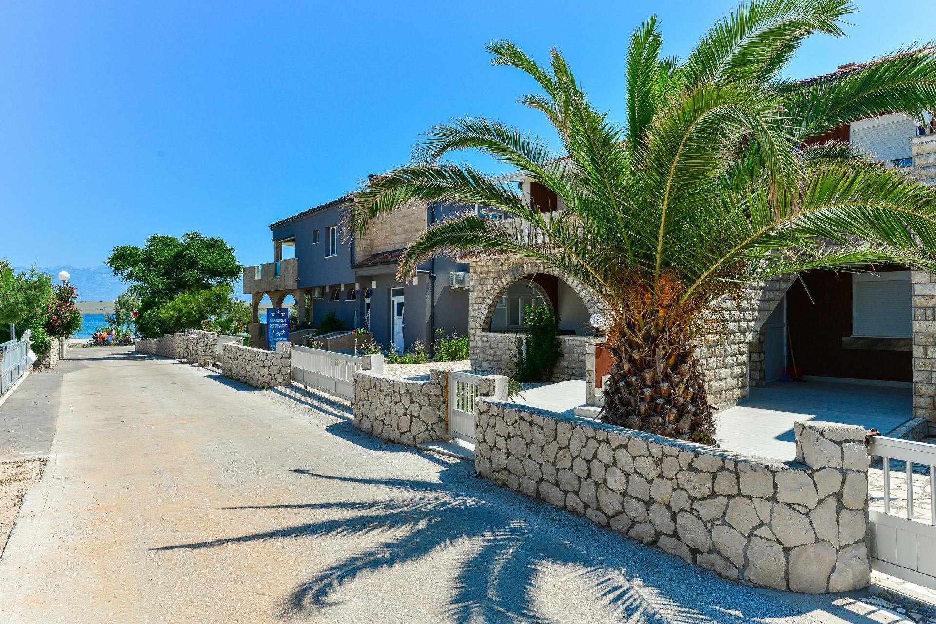 Appartement in Vir mit Terrasse, Garten und Grill  in Dalmatien