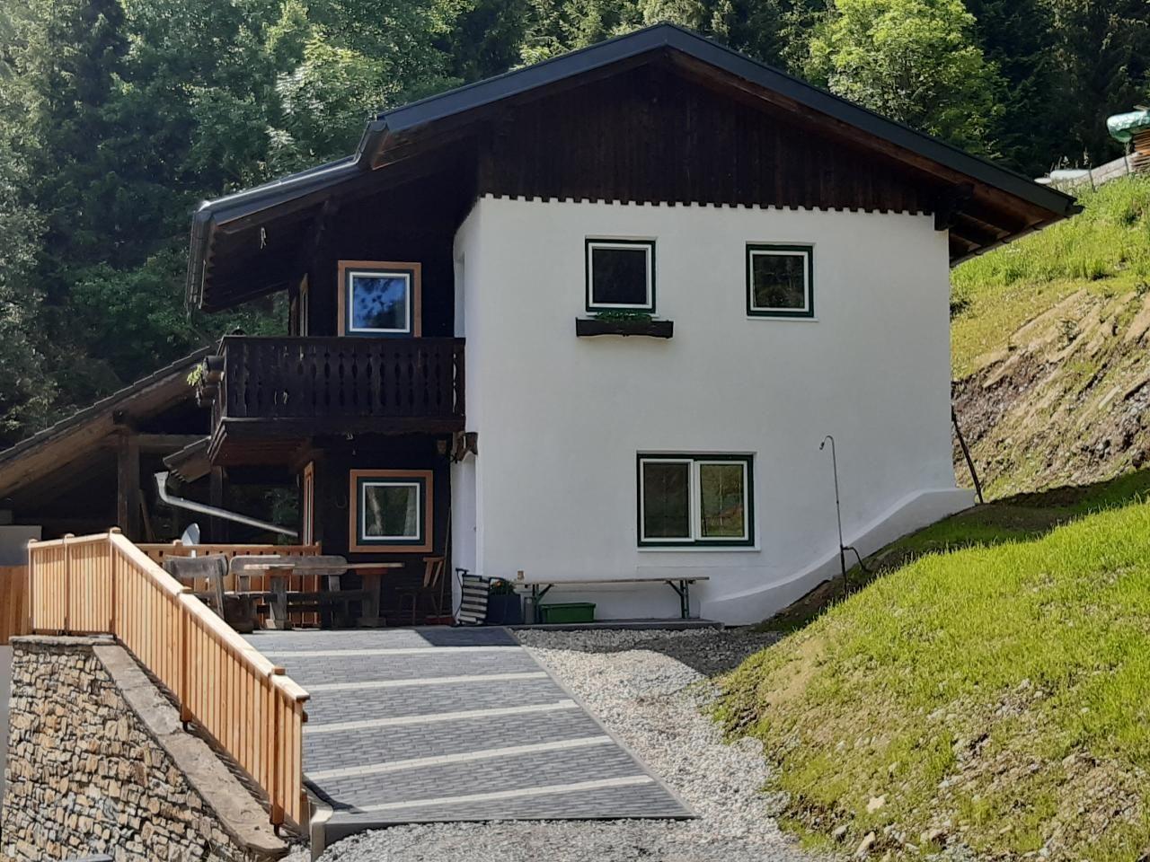Wunderschönes Ferienhaus in Feistritz mit Ter  in Österreich