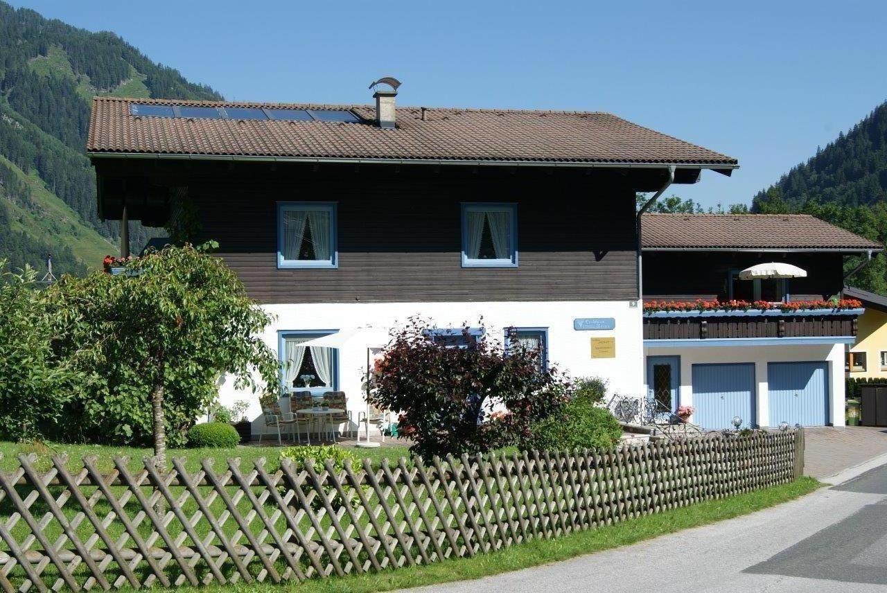 Ferienhaus in Rauris mit Terrasse, Grill und Garte  in Österreich