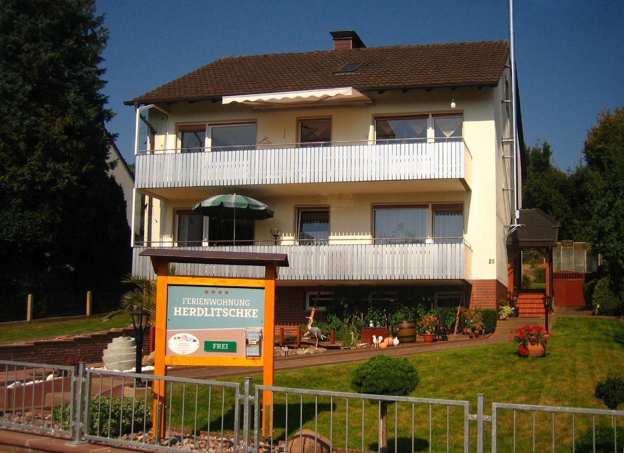 Große Wohnung in Polle mit Garten und Grill  in Deutschland