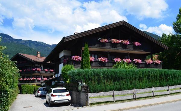Ferienwohnung Alpenglück, sehr hochwertig und   Chiemgauer Alpen
