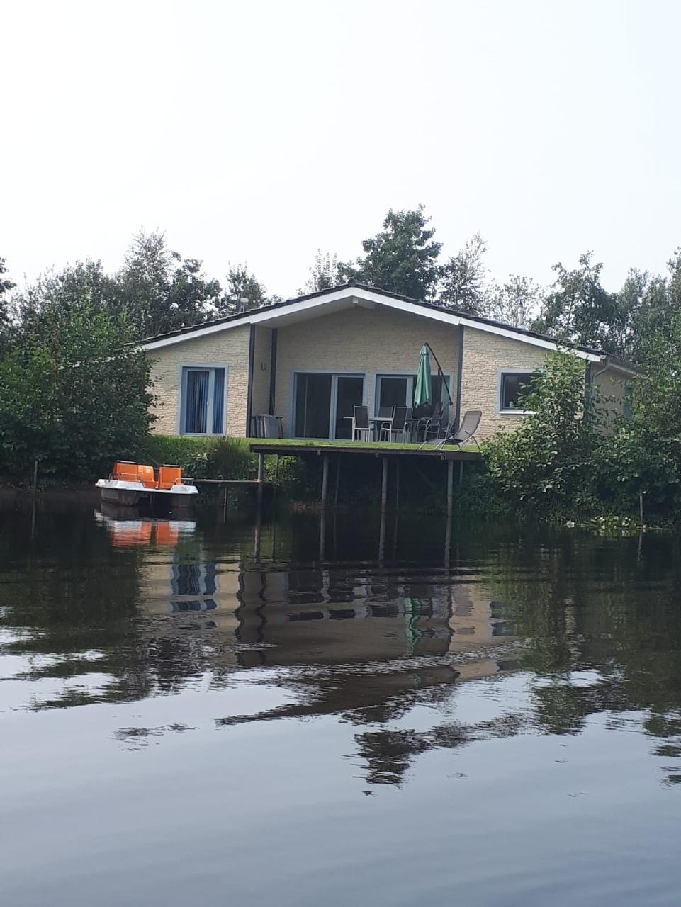 Traum Ferienhaus direkt am See (5m),Familienurlaub   Emsland