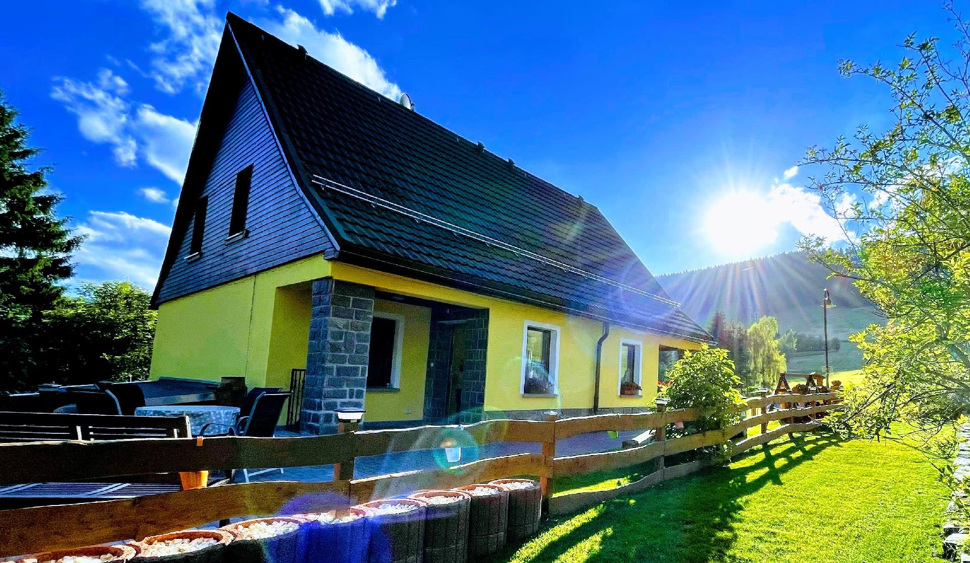 Tolles Ferienhaus in Kurort Oberwiesenthal mit Gar  