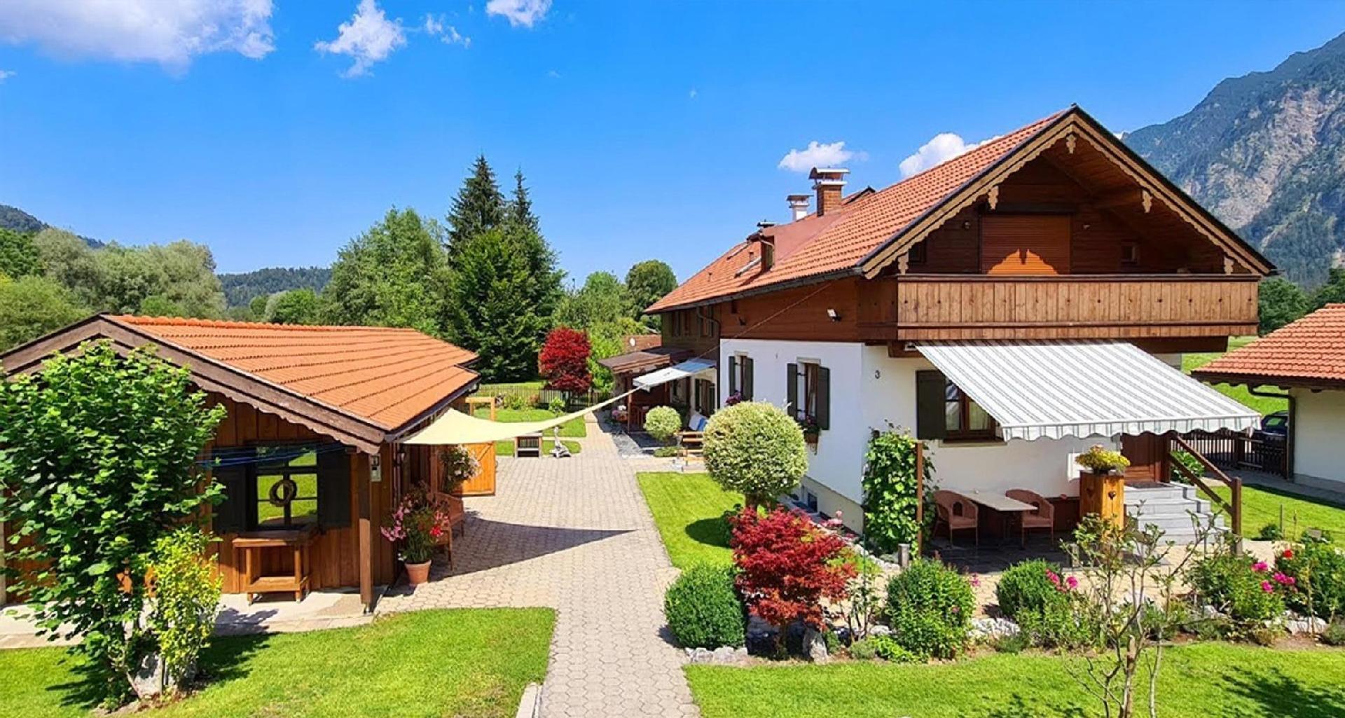 Wohnung in Oberau   Zugspitze Region