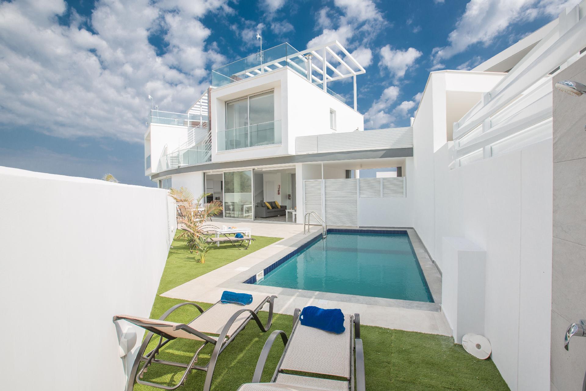 Ferienhaus mit Privatpool für 4 Personen ca.  Ferienhaus in Zypern