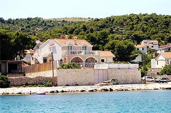Tolle Wohnung in Slatine und Strand in der Nä  in Dalmatien