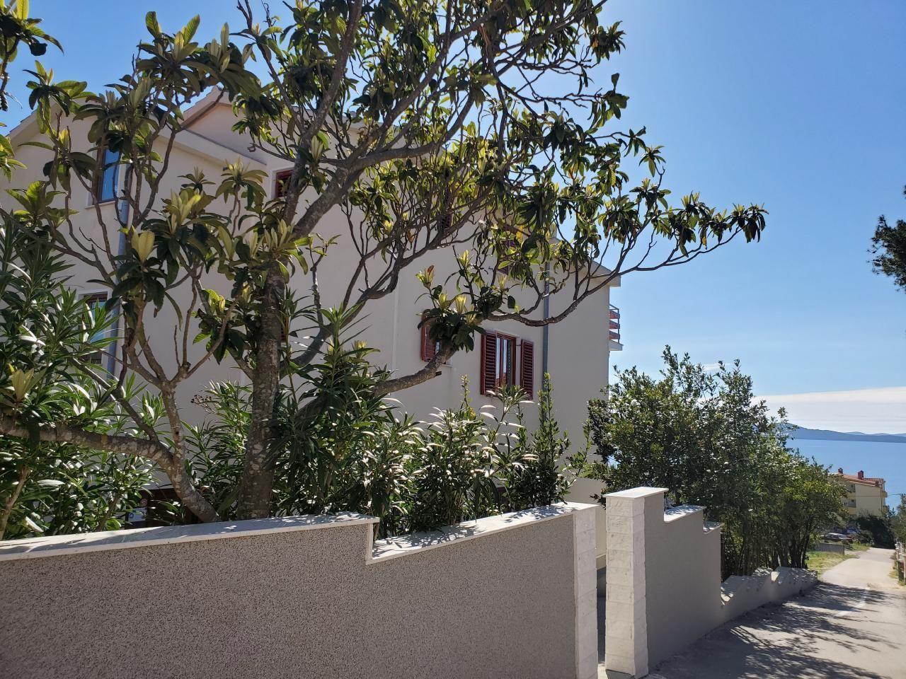 Appartement in Ko?ino mit Garten, Terrasse und Gri  in Kroatien