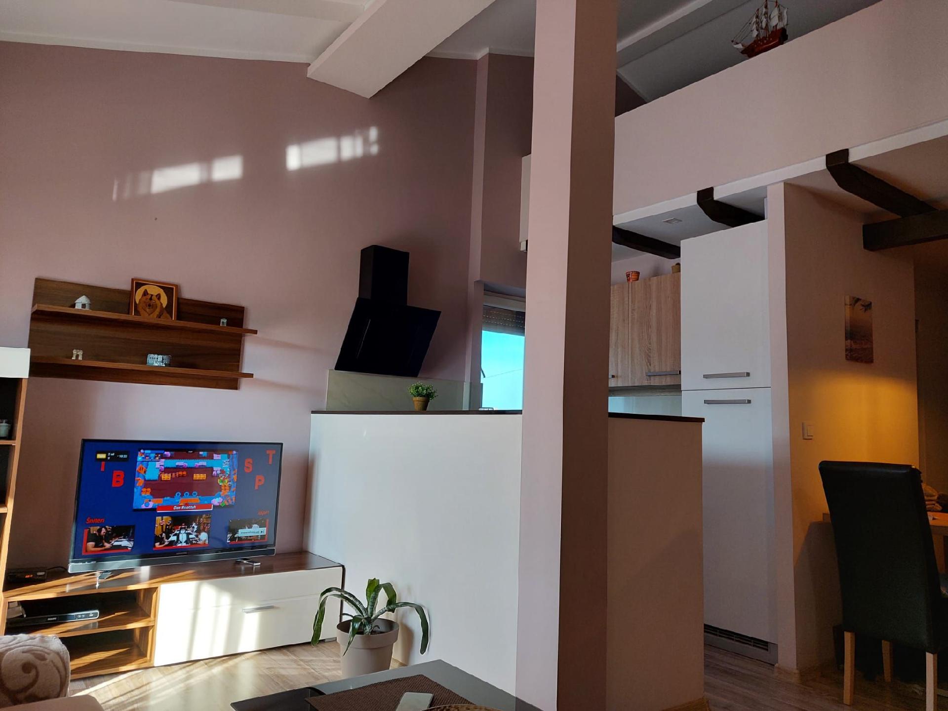 Moderne Wohnung in Medulin mit Terrasse, Grill und  in Kroatien