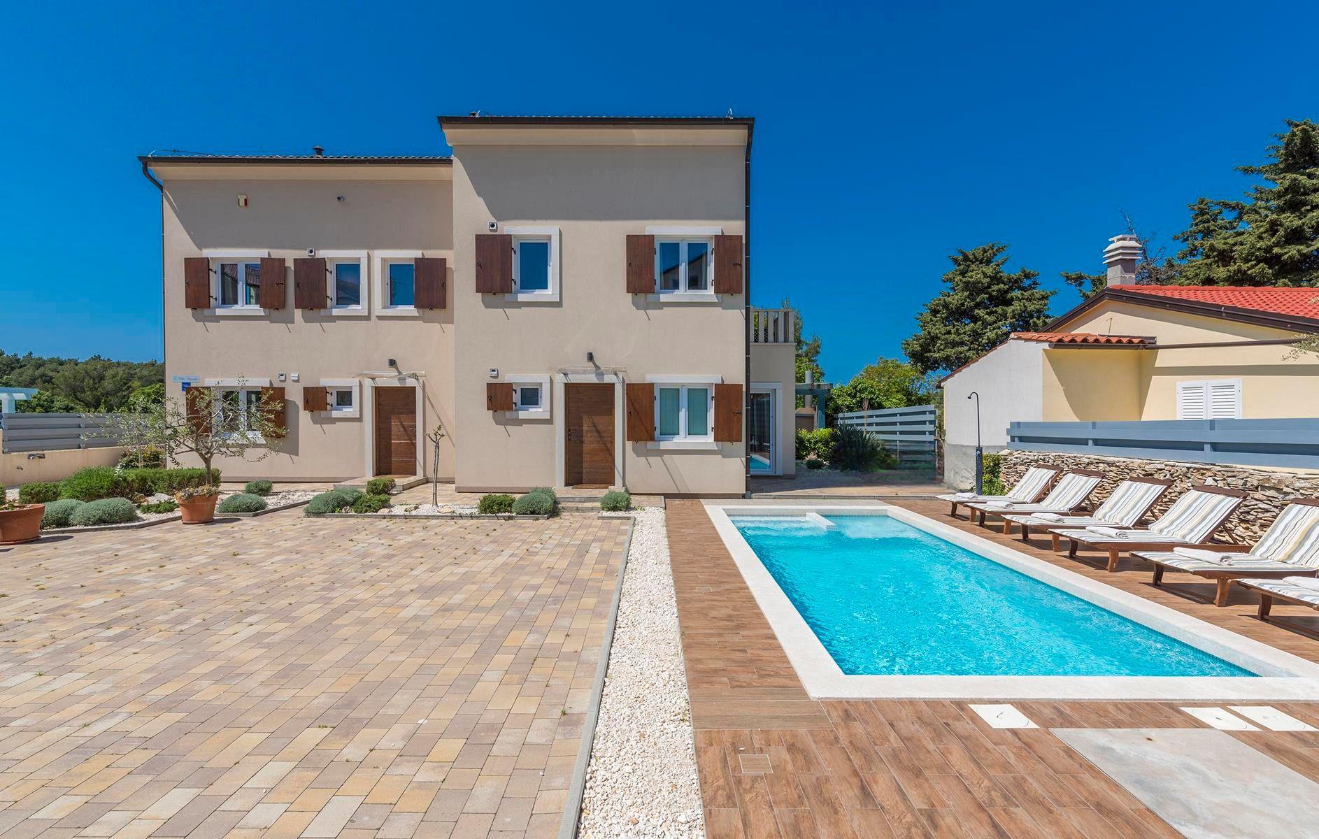 Die komfortable und geräumige Villa liegt in   in Istrien