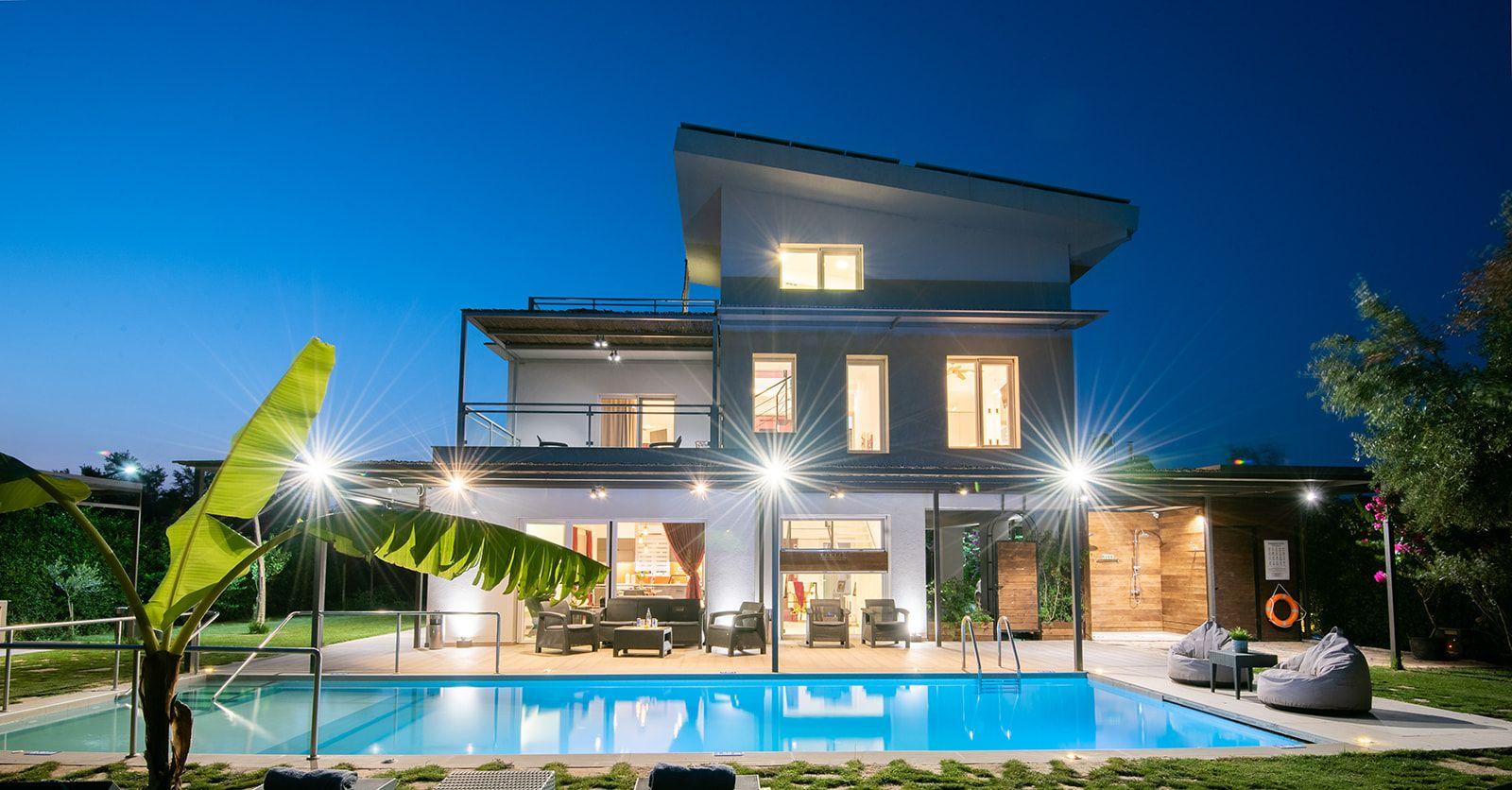 Ferienhaus mit Privatpool für 14 Personen  +  Ferienhaus in Griechenland
