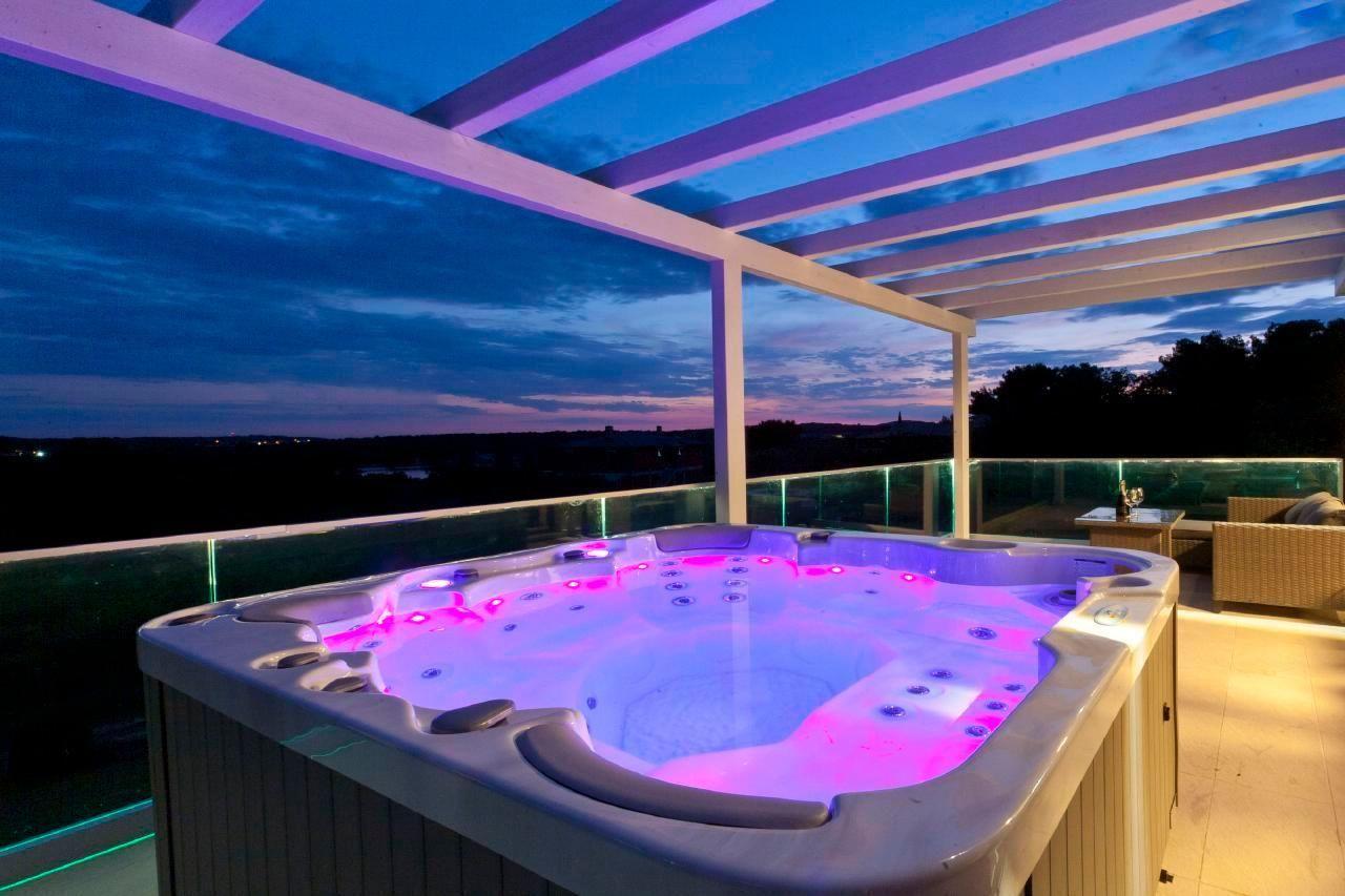 Komfortables Ferienhaus in Pomer mit Privatem Pool  in Kroatien