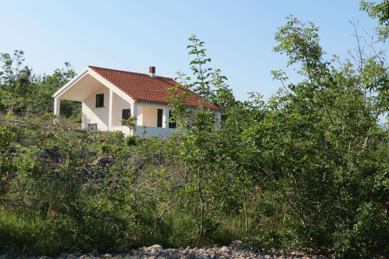 Nettes Ferienhaus in Polje mit Großem Garten   Insel Krk