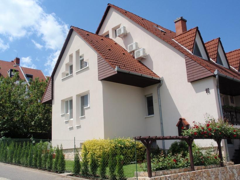 Appartement in Balatonföldvár mit Gart  