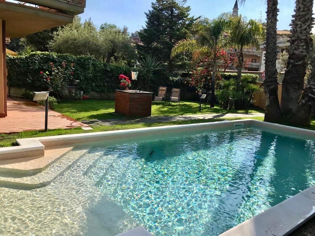 Ferienhaus in Trecastagni mit Gepflegtem Garten  in Italien