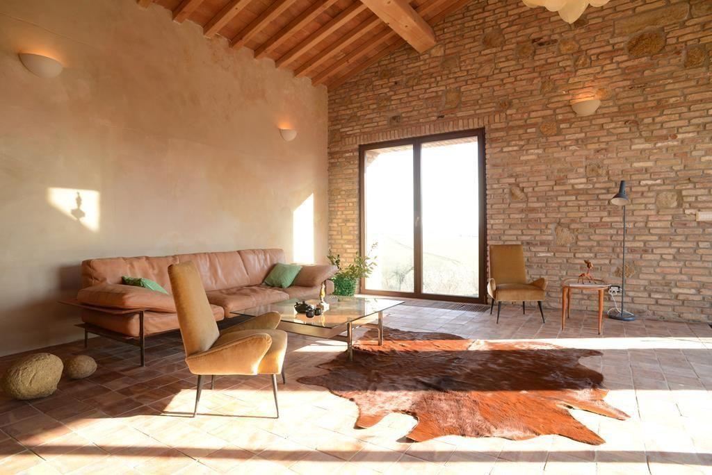 Schöne Wohnung in Volterra mit Gemeinsamem Ga  
