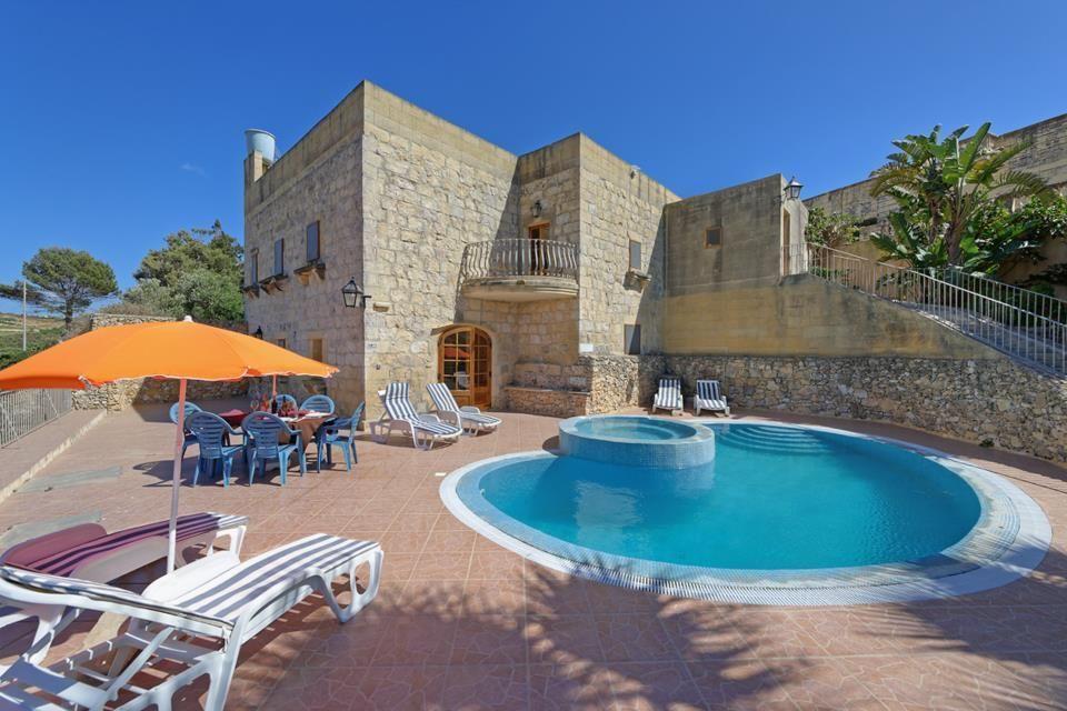Wohnung in Munxar mit Grill und Terrasse  in Malta
