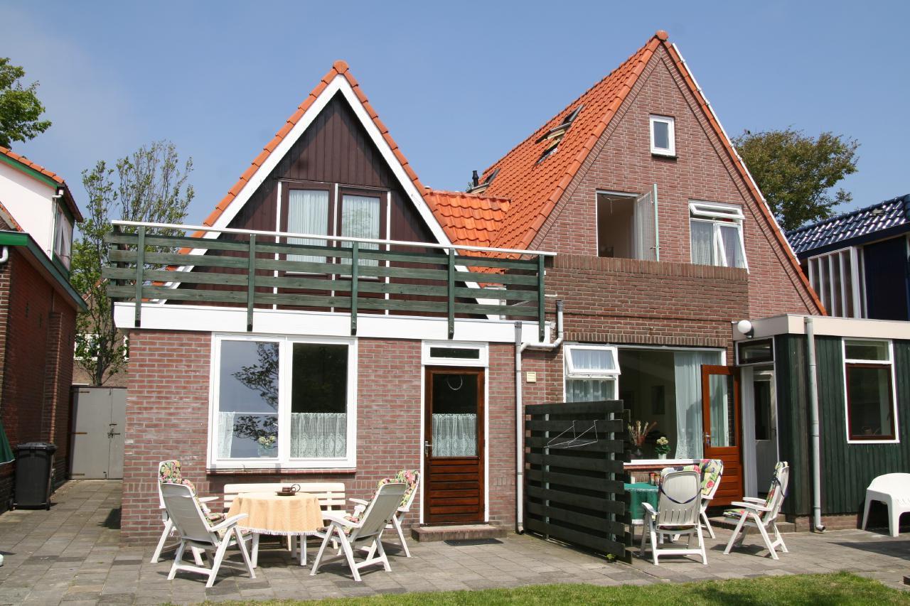 Komfortables Ferienhaus in Egmond Aan Zee mit Gril  