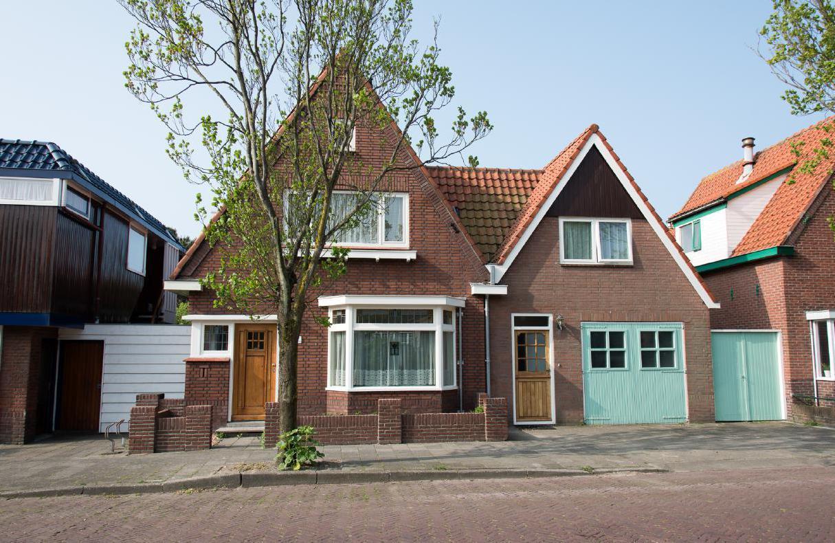 Ferienhaus in Egmond Aan Zee mit Garten, Grill und  