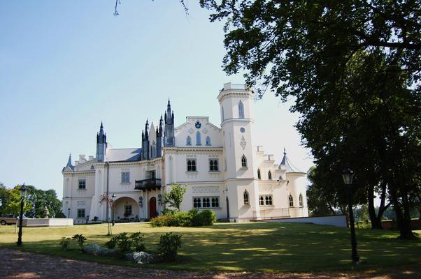 Patrykozy Schloss Besondere Immobilie in Europa