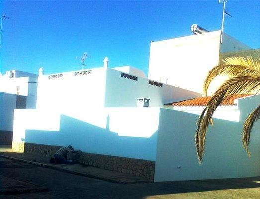 Nettes Ferienhaus in Monte Gordo mit Grill und Ter   Algarve