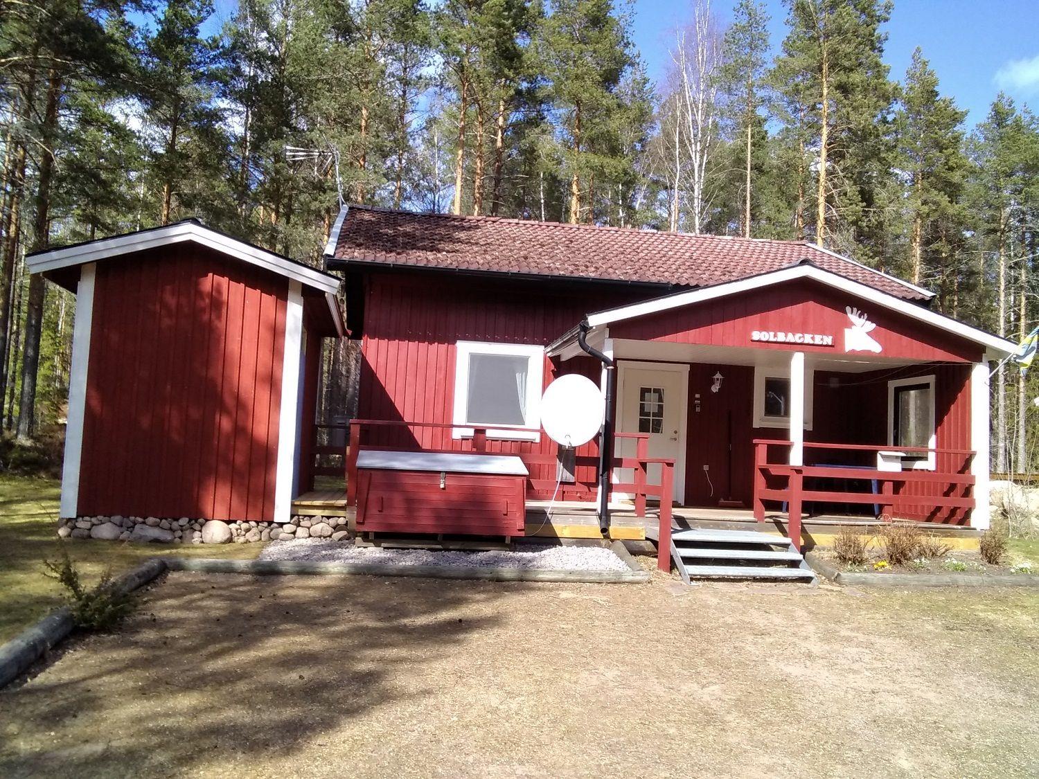 Gepflegtes Ferienhaus mit eigenem Saunahaus  in Schweden