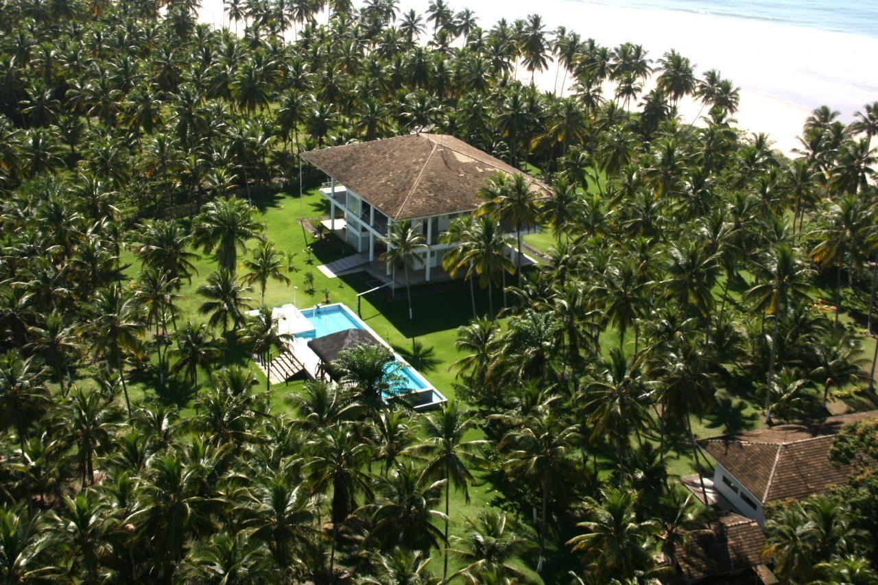 Traumhaus im Paradies am endlosen Strand Bahias  