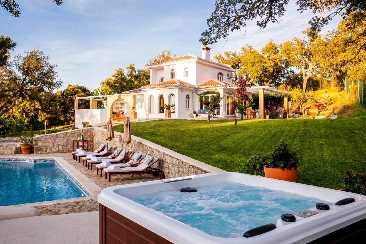 Traumhaftes Ferienhaus mit privatem Pool und Tenni  