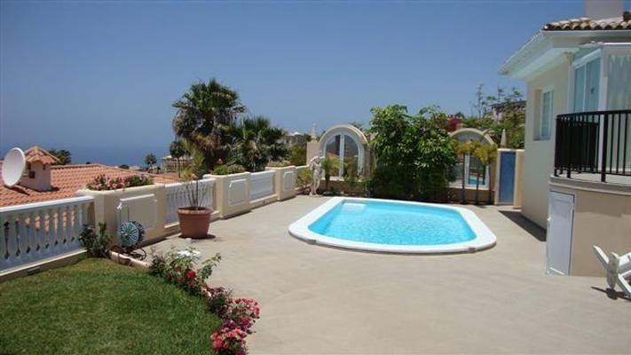 Ferienhaus in Chayofa mit Beheiztem Pool und Meerb  in Europa